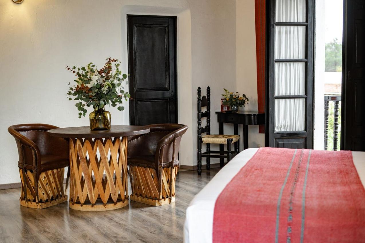 Best Western Plus Posada De Don Vasco Pátzcuaro Exteriör bild Interior of the hotel
